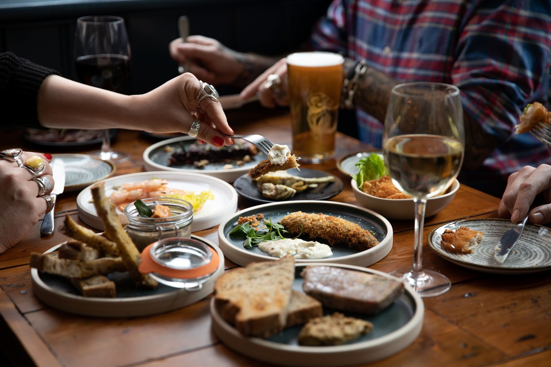 Hammersmith Ram Best British pub in the heart of Hammersmith